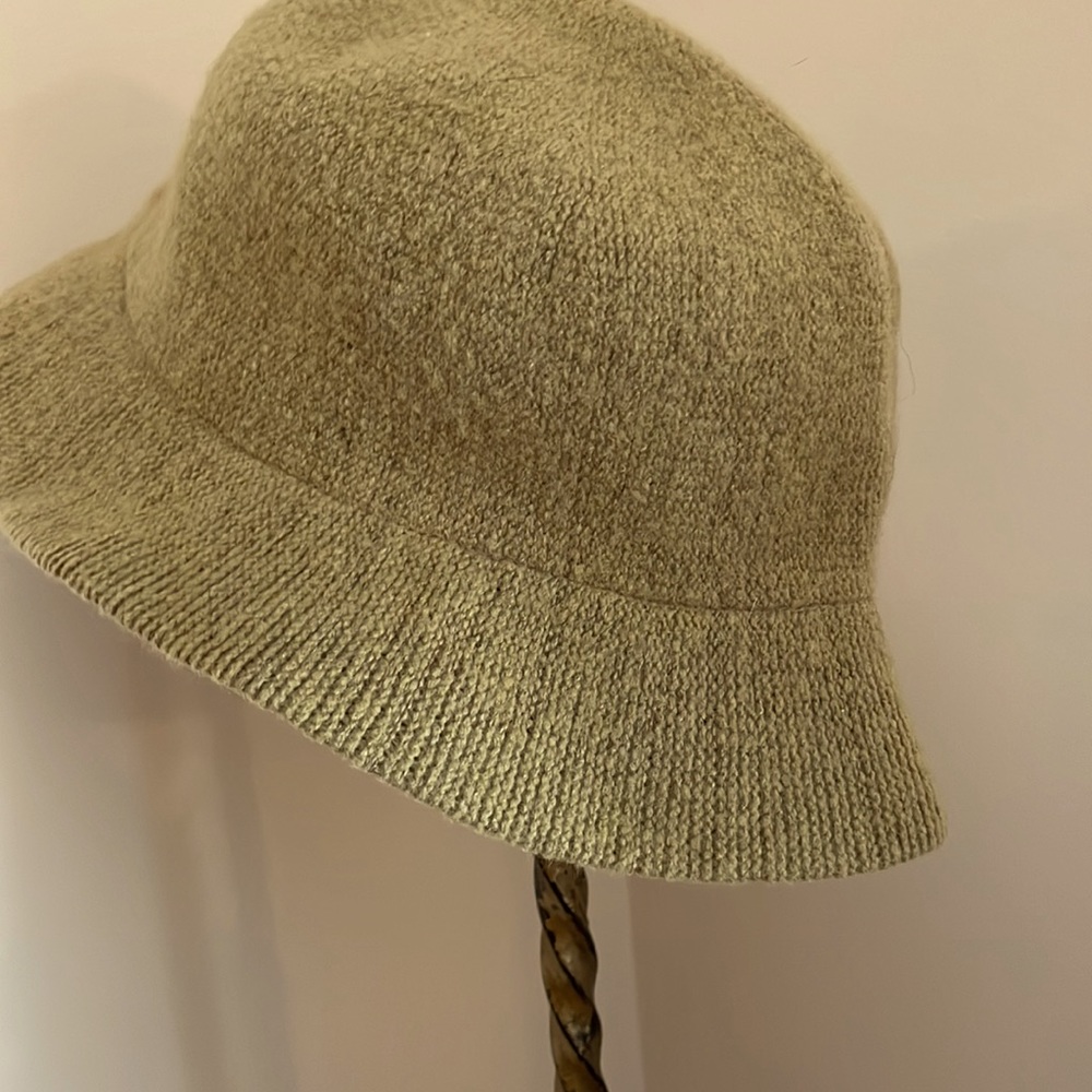 J Crew Hat - Picture 2 of 3